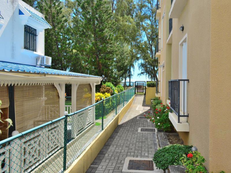 Paradya Beach Apartments Flic-en-Flacq Exterior foto